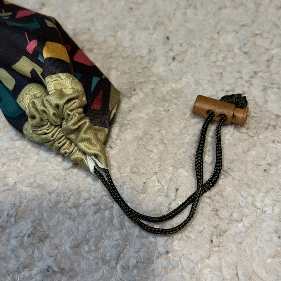 Fossil Vintage Drawstring Bag NWOT - Picture 4 of 5